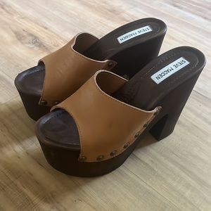 Steve Madden platform sandals 9